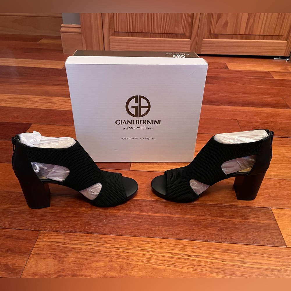 Giani Bernini Black Peep-Toe Heels